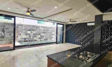SE RENTA AMPLIA  CASA DE 4 RECÁMARAS,ALBERCA PRIVAD,A, SEGURIDAD,  AMENIDADES 2 CASAS CLUB, UBICADA EN RESIDENCIAL AQUA BY CUMBRES CANCÚN