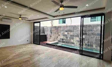 SE RENTA AMPLIA  CASA DE 4 RECÁMARAS,ALBERCA PRIVAD,A, SEGURIDAD,  AMENIDADES 2 CASAS CLUB, UBICADA EN RESIDENCIAL AQUA BY CUMBRES CANCÚN