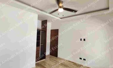 SE RENTA AMPLIA  CASA DE 4 RECÁMARAS,ALBERCA PRIVAD,A, SEGURIDAD,  AMENIDADES 2 CASAS CLUB, UBICADA EN RESIDENCIAL AQUA BY CUMBRES CANCÚN