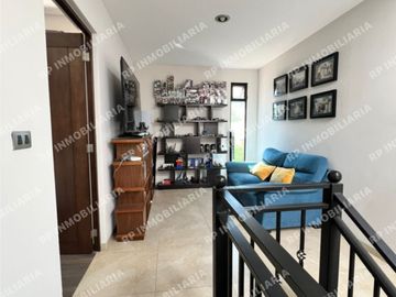 CASA TRES RECÁMARAS CON AMPLIOS ESPACIOS EN EXCELENTE UBICACIÓN EN EL CONDOMINIO