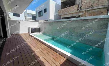 EN VENTA HERMOSA Y AMPLIA CASA EN RESIDENCIAL VÍA CUMBRES CANCÚN. 4 RECÁMARAS, ALBERCA, CUARTO DE SERVICIO, AMENIDADES, SEGURIDAD 24 HORAS.
