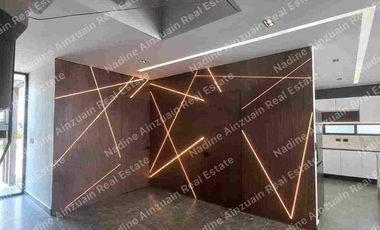 EN VENTA HERMOSA Y AMPLIA CASA EN RESIDENCIAL VÍA CUMBRES CANCÚN. 4 RECÁMARAS, ALBERCA, CUARTO DE SERVICIO, AMENIDADES, SEGURIDAD 24 HORAS.