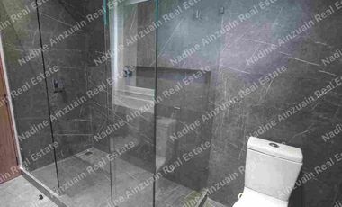 EN VENTA HERMOSA Y AMPLIA CASA EN RESIDENCIAL VÍA CUMBRES CANCÚN. 4 RECÁMARAS, ALBERCA, CUARTO DE SERVICIO, AMENIDADES, SEGURIDAD 24 HORAS.
