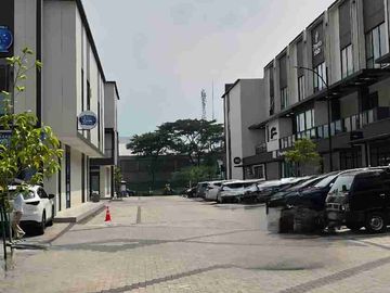 ruko baru Sorrento sdh bagus
