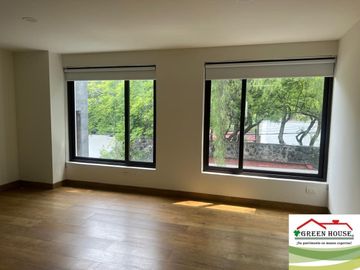 Venta Casa con Uso de Suelo en San Jerónimo Lídice, Magdalena Contreras