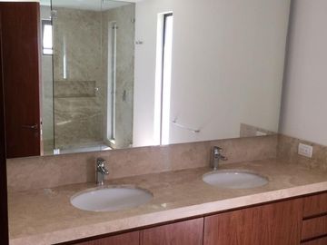 Venta Casa con Uso de Suelo en San Jerónimo Lídice, Magdalena Contreras