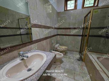 Jual Rumah Dian Istana, Wiyung, Dukuh Pakis, Graha Family