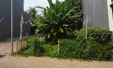 Tanah Huk Dalam Cluster SHM di Jagakarsa Jakarta Selatan