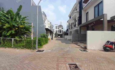 Tanah Huk Dalam Cluster SHM di Jagakarsa Jakarta Selatan