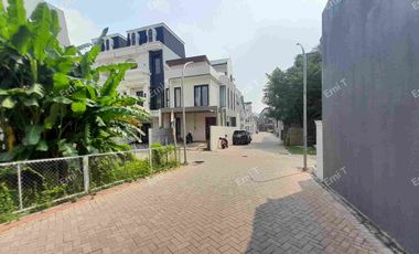 Tanah Huk Dalam Cluster SHM di Jagakarsa Jakarta Selatan