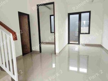 rumah siap huni pamles park lokasi strategis di Pamulang