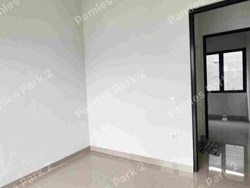 rumah siap huni pamles park lokasi strategis di Pamulang