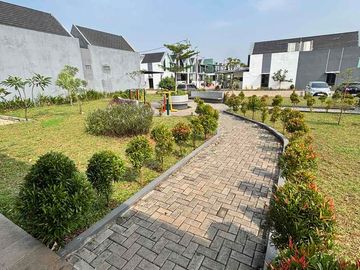 Rumah siap huni dekat gading Serpong tanpa dp