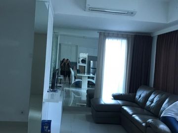 APARTEMENT LA RIZ PAKUWON INDAH*Tipe Corner View Pool-City Full Furnished