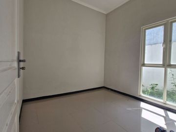 Rumah 1 Lantai Alana Sidoarjo - RM121ARB