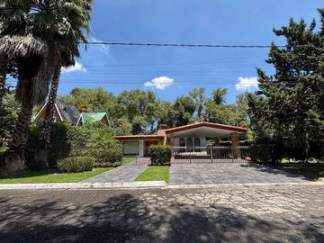 casa en venta en FRACCIONAMIENTO moratilla CON ALBERCA, 844 MTS DE TERRENO, AMPLIO JARDIN