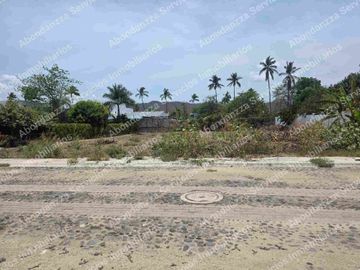 Terreno en Venta en La Ceiba Manzanillo