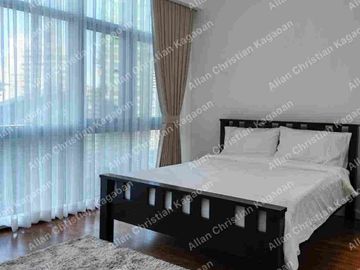 3 bedroom nicely furnished and well maintained unit at The Pacific Plaza Towers (PPT) in BGC For Lease