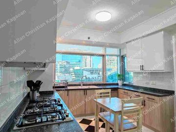 3 bedroom nicely furnished and well maintained unit at The Pacific Plaza Towers (PPT) in BGC For Lease