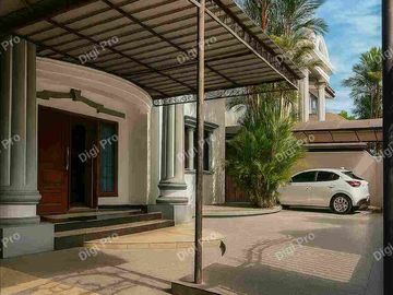 Jual Rumah Mewah Jl. Pengayoman Panakkukang Mas. 6KT 6KM SHM