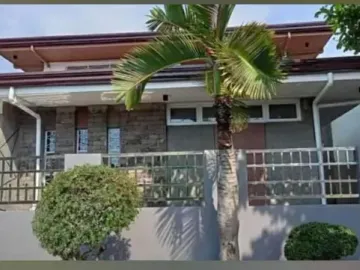 5BR Townhouse for Rent in Paranaque