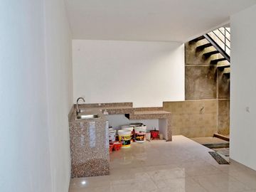 Rumah Baru Minimalis Modern Lokasi Gayungsari Surabaya Selatan