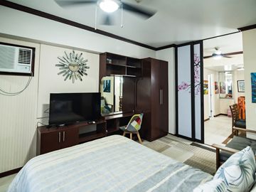 1-Bedroom Condo for Rent in The Columns Legazpi Village Makati City