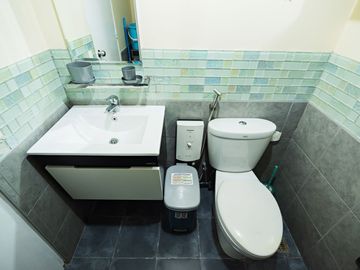 1-Bedroom Condo for Rent in The Columns Legazpi Village Makati City