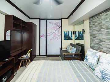 1-Bedroom Condo for Rent in The Columns Legazpi Village Makati City