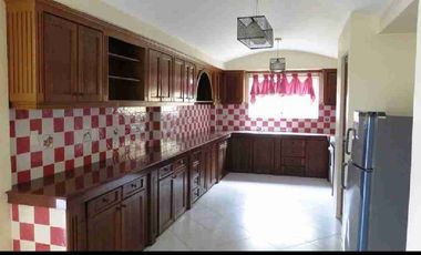 House for rent in Cebu City, Gated in Banilad close to schools