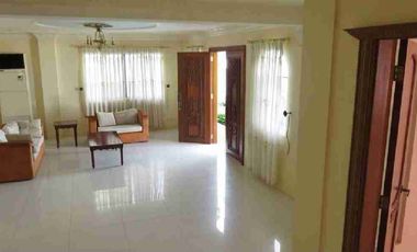 House for rent in Cebu City, Gated in Banilad close to schools