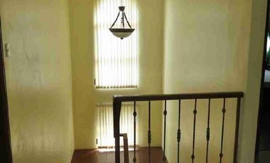 House for rent in Cebu City, Gated in Banilad close to schools