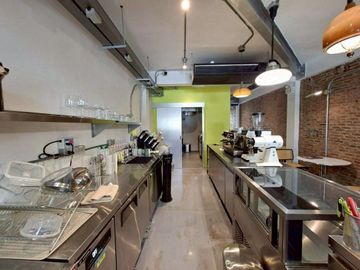 🚩For Rent🚩Cafe & Restaurant, Main Road Sukhumvit, Near BTS Bangjak