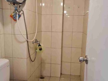 Unit Favorit! Apartemen Springlake Bekasi Full Furnished Harga Nego
