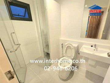 Two-story detached house, 38.2 sq.wah, Sena Ville Lam Luk Ka-Khlong 6 village, near Mang Mee Sap Market, Soi Bueng Kham Phroi, Thetsaban Lam Luk Ka 1