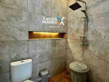 villa furnish dengan private pool dekat alun-alun kota batu