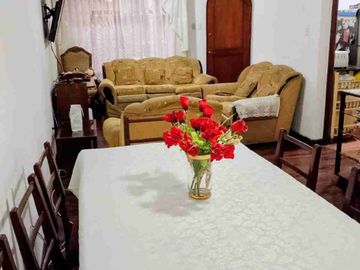 Vendo Dpto tipo casita , Urb .Palomino