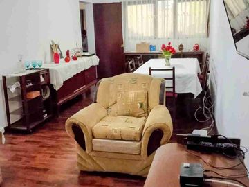 Vendo Dpto tipo casita , Urb .Palomino