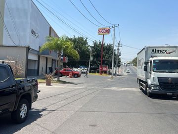 BODEGA  EN RENTA EN PARQUE INDUSTRIAL EN BOSQUE DE SAN ISIDRO