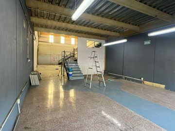 BODEGA  EN RENTA EN PARQUE INDUSTRIAL EN BOSQUE DE SAN ISIDRO