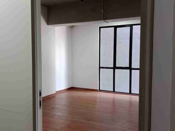DiSewa Ruang Perkantoran The Royal 55 Unit 216
Keamanan 24 jam