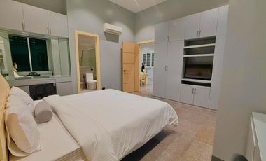 BRAND NEW 4 BR unit with PARKING  | THE LUXE  BGC
