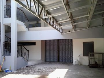 Rumah Strategis di Mainroad Jl. Jendral Sudirman Bandung, Batas Kota