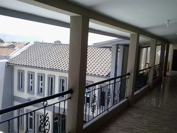 Rumah Strategis di Mainroad Jl. Jendral Sudirman Bandung, Batas Kota