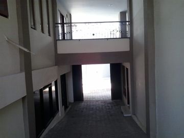 Rumah Strategis di Mainroad Jl. Jendral Sudirman Bandung, Batas Kota