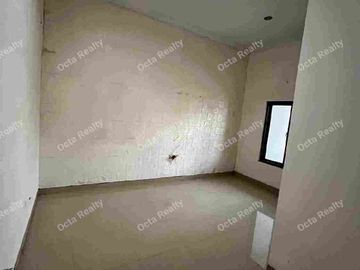 Di Sewakan Rumah Siap Huni dan Luas di  perumahan Jatinegara indah Jakarta Timur