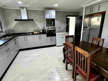 Exclusiva residencia autosustentable en parcelación privada | Sector El Boldo, Curicó