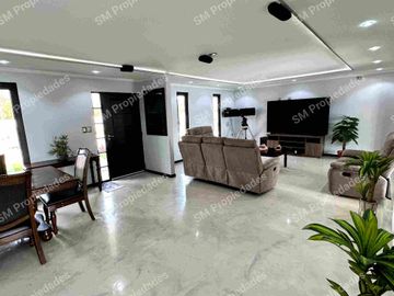 Exclusiva residencia autosustentable en parcelación privada | Sector El Boldo, Curicó
