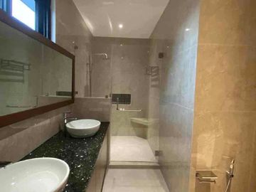 5 Bedrooms for rent fully furnished with swimming pool