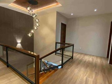 5 Bedrooms for rent fully furnished with swimming pool